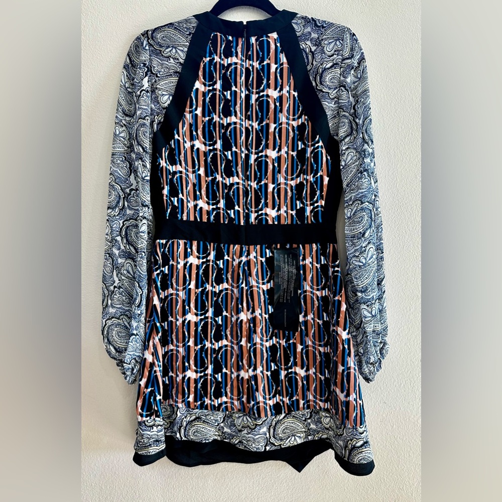 BCBGMaxAzria Multicolor Dress - Picture 3 of 7